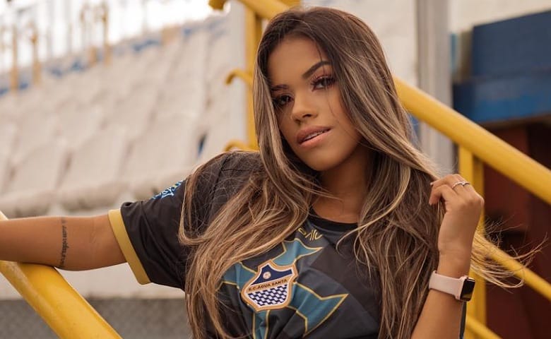 Alexya Gutierrez é a nova aposta para marcas de cosméticos