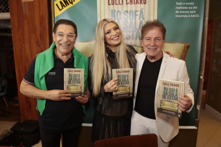 Lulli Chiaro lança livro “No Sofá da Sala de Estar” em São Paulo