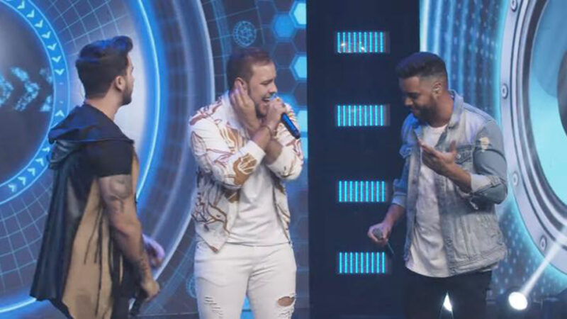 John Amplificado apresenta videoclipe "Não Deixa Ele Saber"