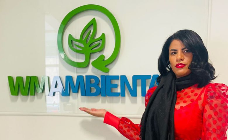 A empresária Pathricia Souza na direção da WM-AMBIENTAL