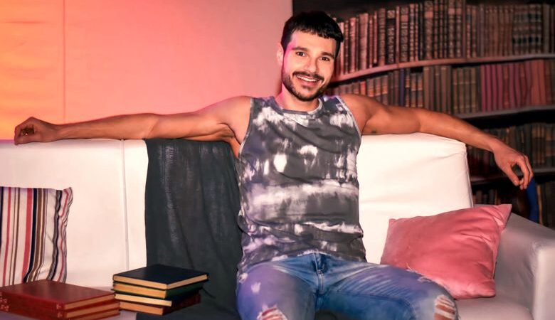 Murilo Cunha investe no teatro e ambiciona o retorno a TV