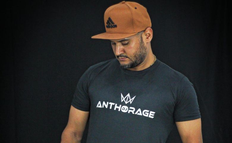 DJ Anthorage: ” O brabo tem nome e está de volta”!