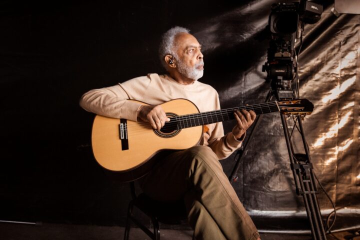 Gilberto Gil abre a edição de 2023 do T​I​M Music Noites Cariocas