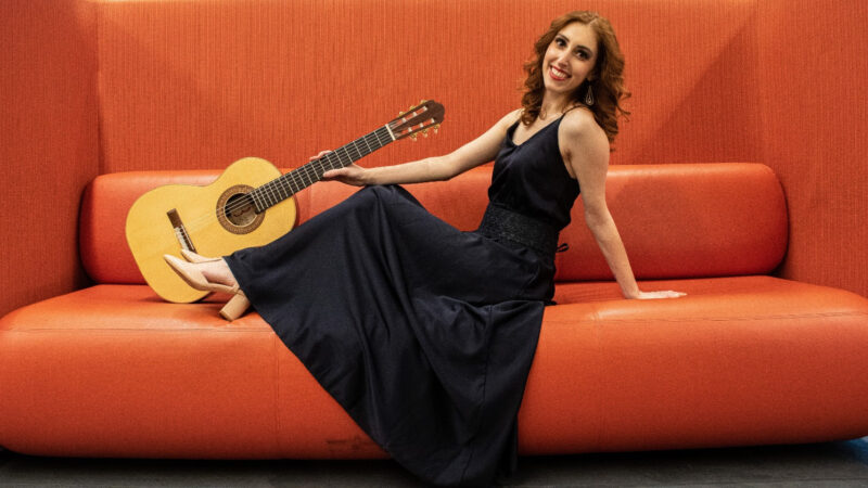 Violonista estadunidense Marisa Sardo se apresenta no Brasil