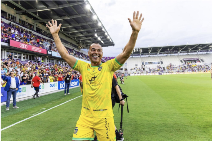 Cafu prestigia segunda edição do The Beautiful Game