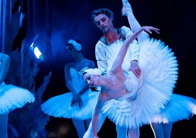 Ballet Clássico de São Petersburgo - O Lago dos Cisnes