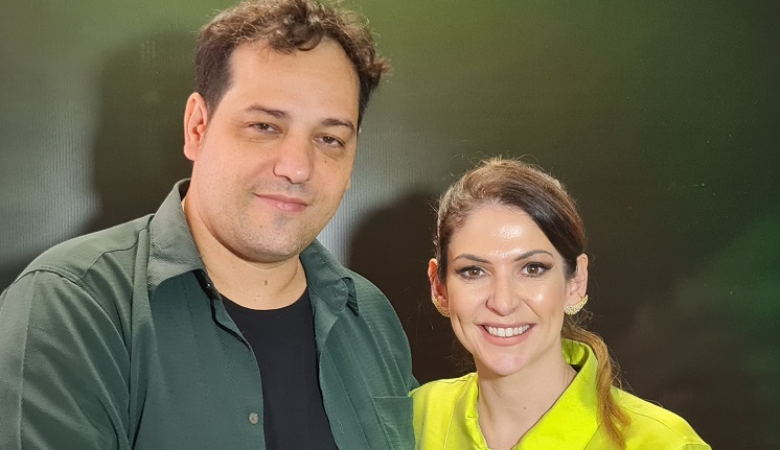 Arrasta Pra Cima