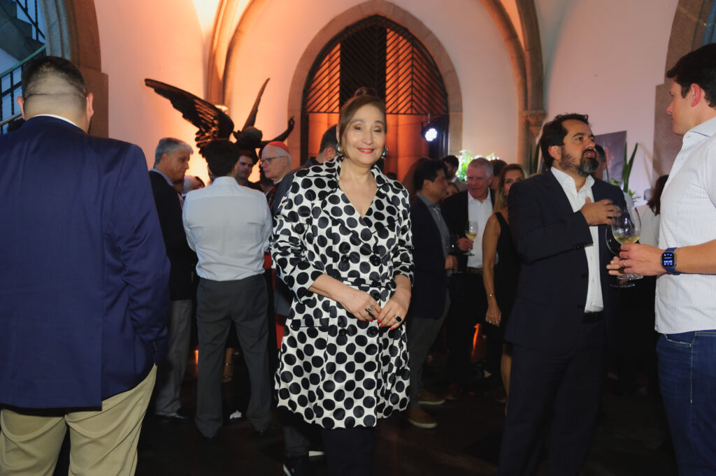 Sidney Oliveira recebe famosos na Catedral da Sé para restauração do Órgão de Tubos