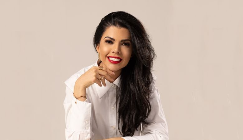 Dra Lara Elaine e a técnica de rejuvenescimento sem cortes