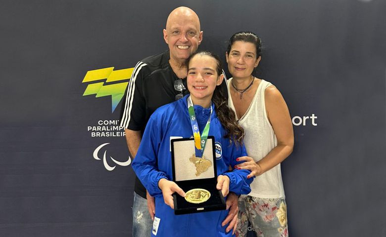 Eduarda Mascarenhas Nascimento é bicampeã brasileira de florete