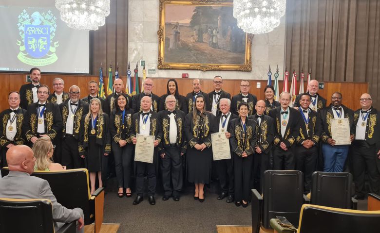 ABRASCI outorga Medalha e Diploma Heróis da Saúde