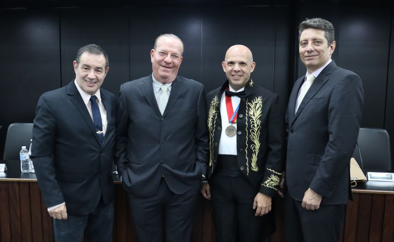 Academia de Ciências e Letras de São Paulo outorga homenagens