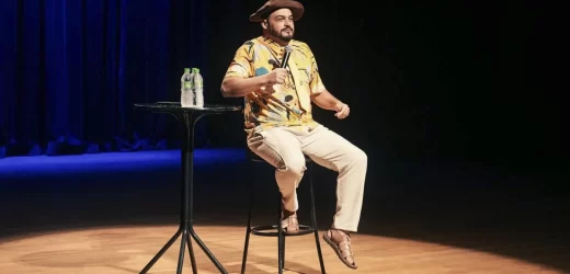 Homem xinga Matheus Ceará em show e é expulso sob vaias da plateia