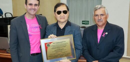 Kendi Sakamoto recebe da Câmara Municipal o Título de Cidadão Montealtense