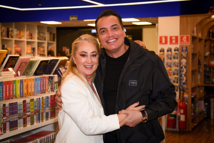 “Crime e Latido” estreia em São Paulo com grande sucesso e presença de nomes marcantes