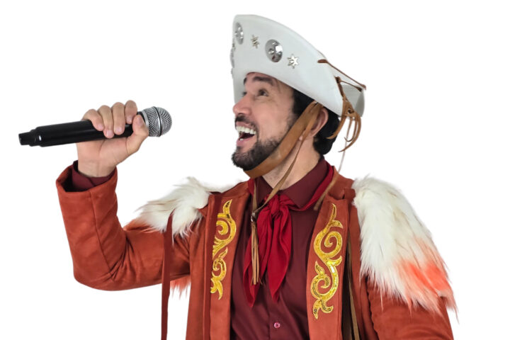 Reginaldo Sama se apresenta no Arena Show SP neste domingo (14)