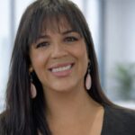 Conexão e Impacto: O Legado Estratégico de Carol Paoli