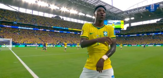 Brasil vence a Escócia e avança em primeiro no Grupo C